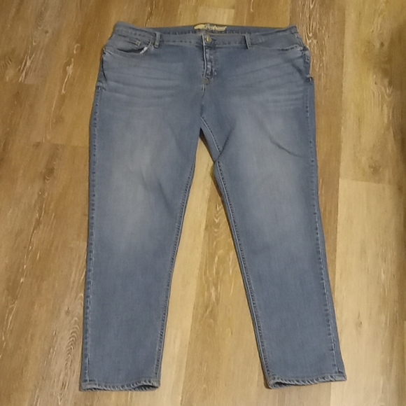 Old Navy Boyfriend size 16 Regular Fit Jeans straight legs - Picture 1 of 6